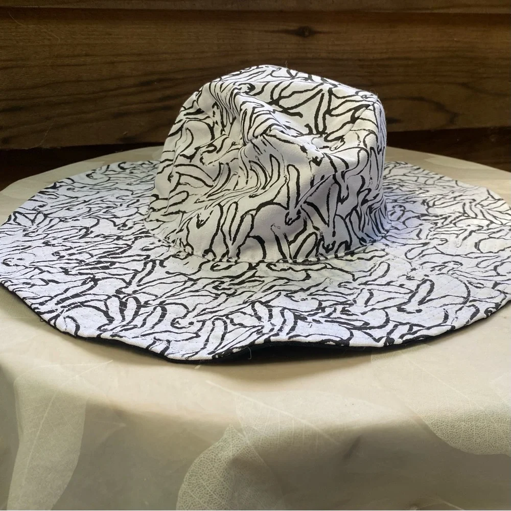 Hunt Slonem Bunny Beach Hat